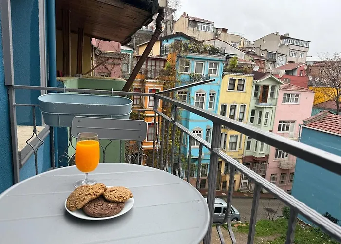 Stunning Private House In Balat Provincia di Istanbul